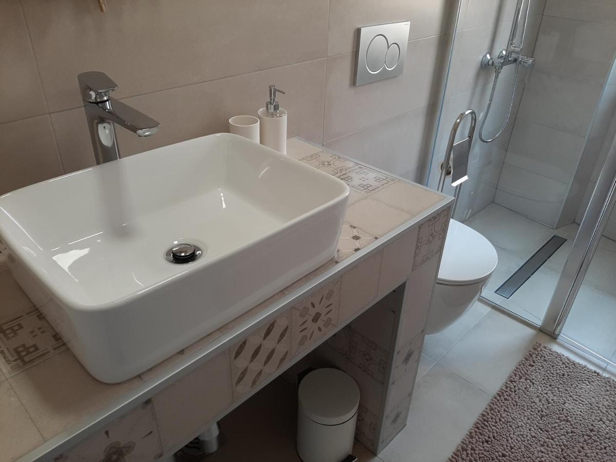 Apartment Lino - City Center Rovinj Exterior photo