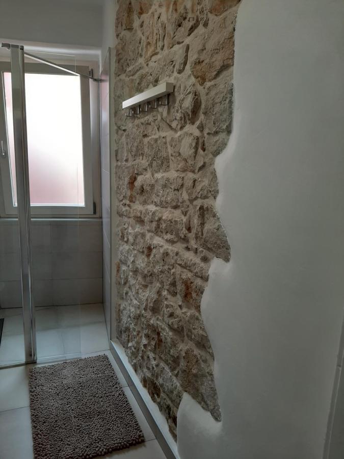 Apartment Lino - City Center Rovinj Exterior photo